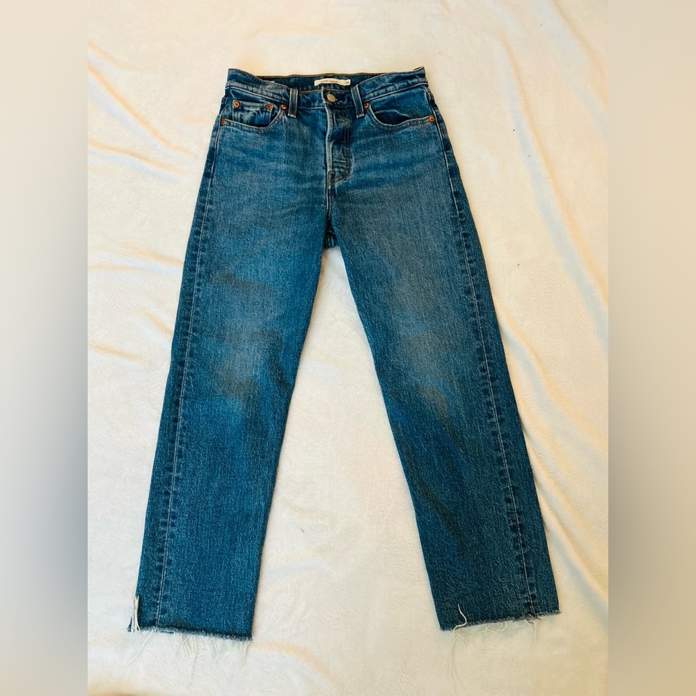 Women’s Levi Jeans